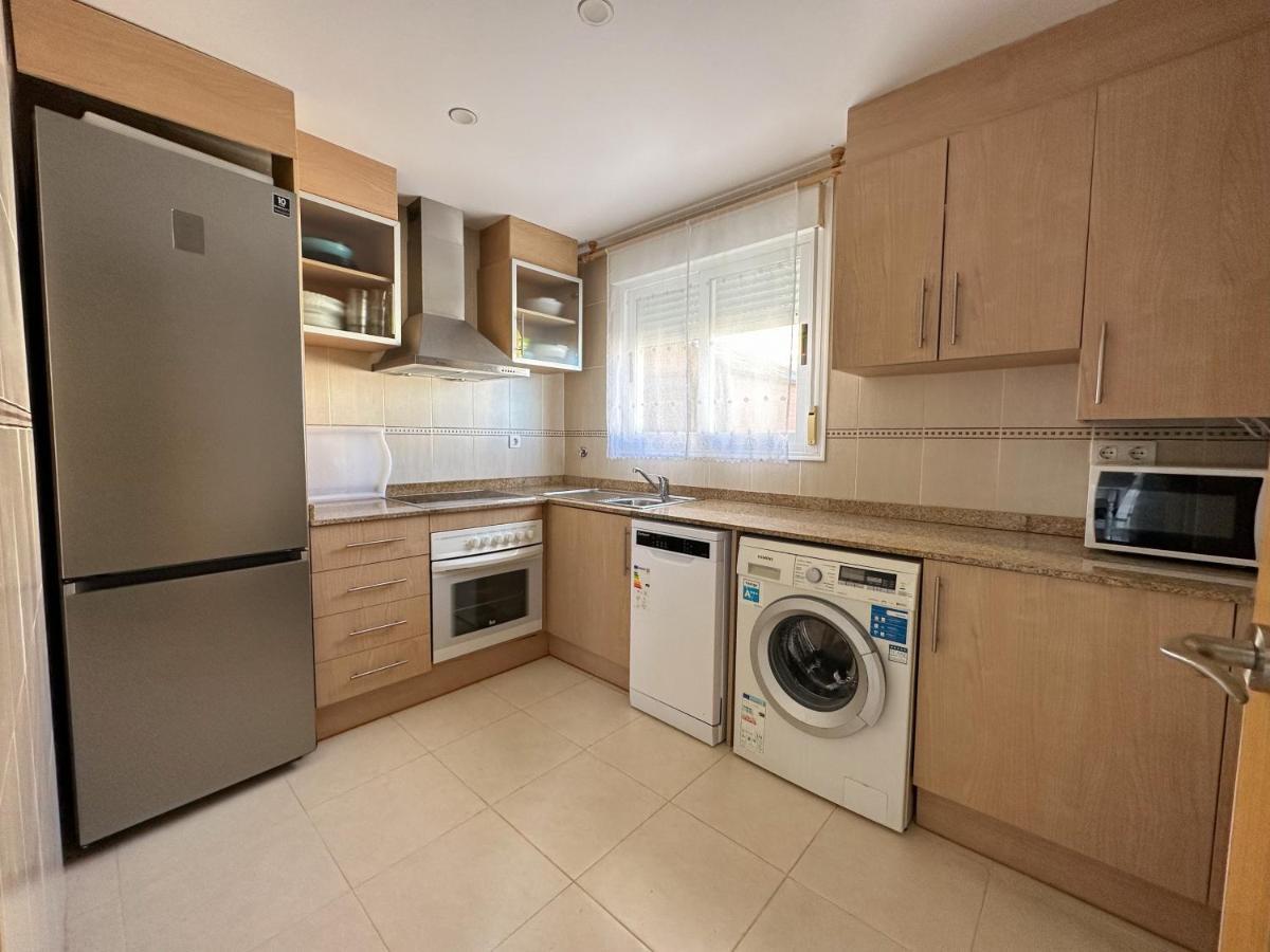 Apartamentos Be Suites Primera Linea Orpesa Kültér fotó