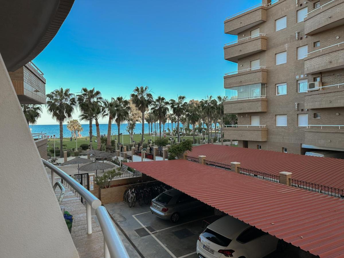 Apartamentos Be Suites Primera Linea Orpesa Kültér fotó